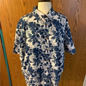 UNTUCKit Navy Floral Casual Shirt
